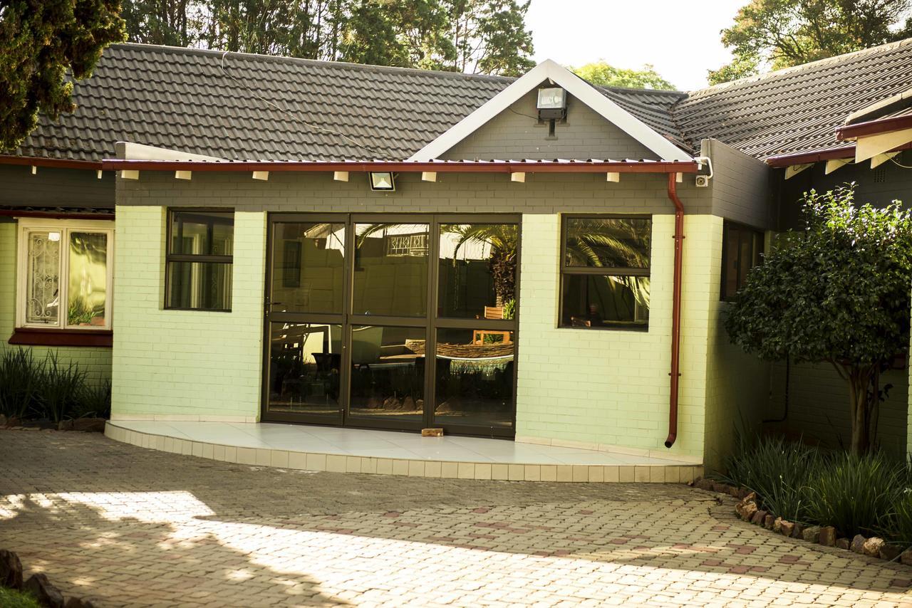 Klelya'S Bed And Breakfast Johannesburg