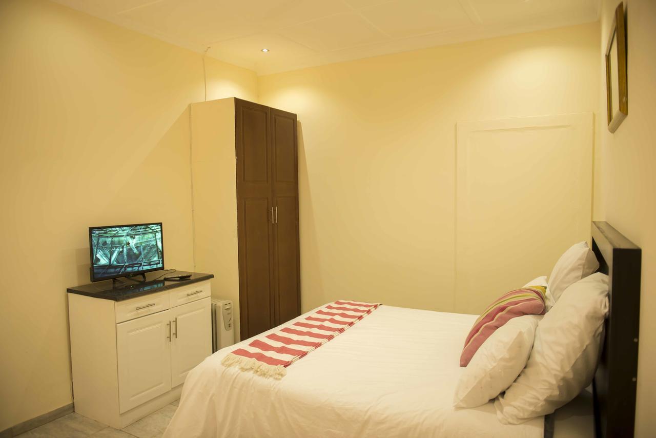Klelya'S Bed And Breakfast Bed & Breakfast Johannesburg