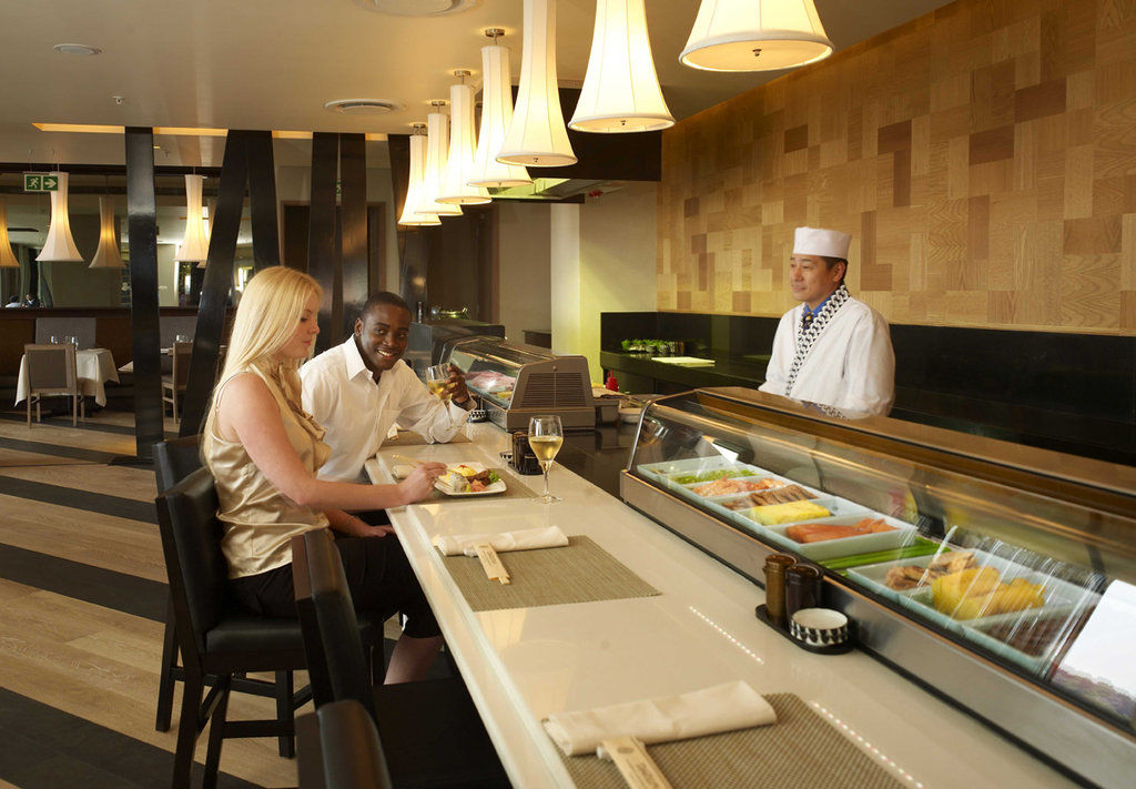 Khách sạn Southern Sun Hyde Park Sandton 4*