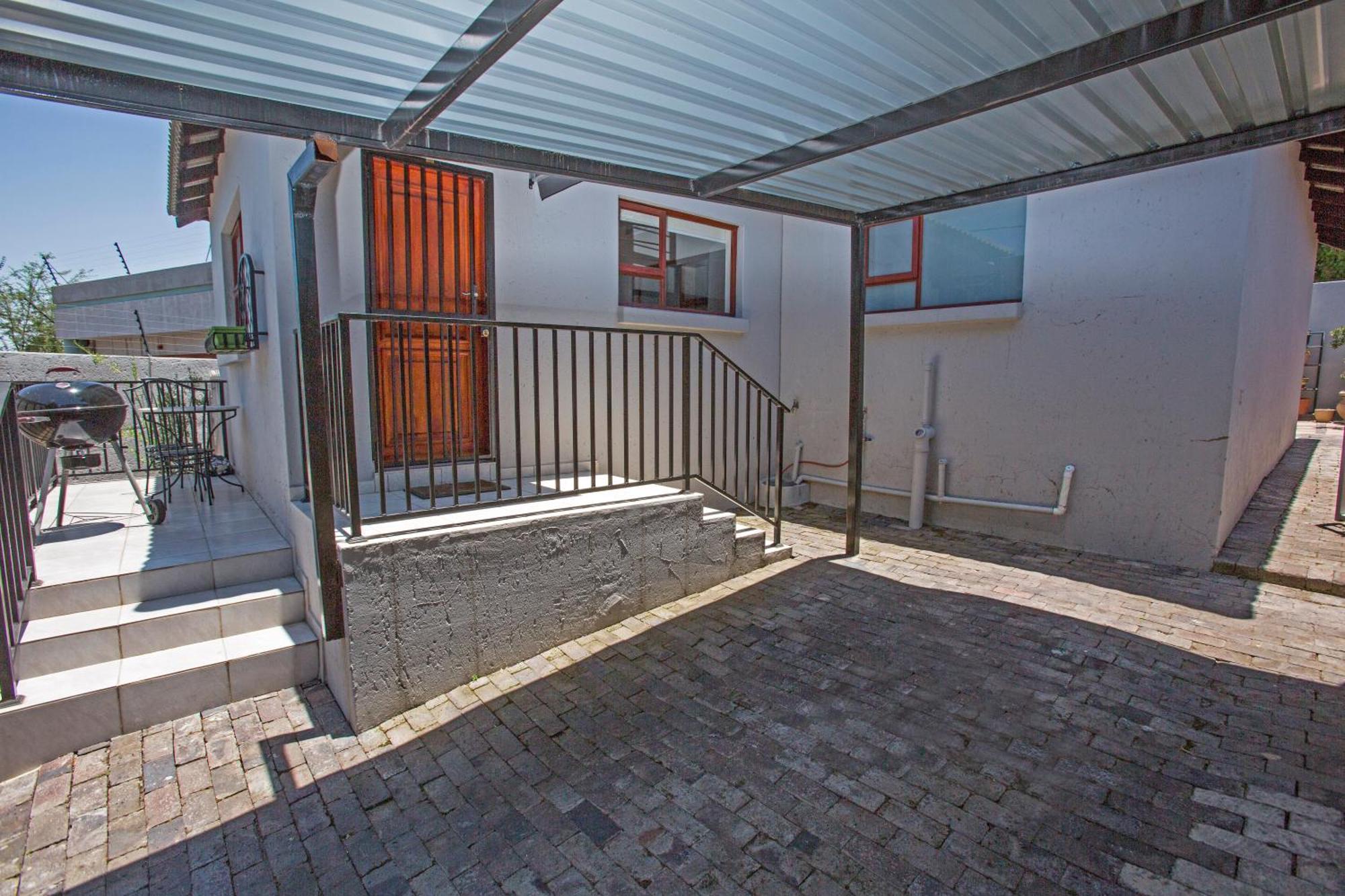 Chalet Spacious Garden *