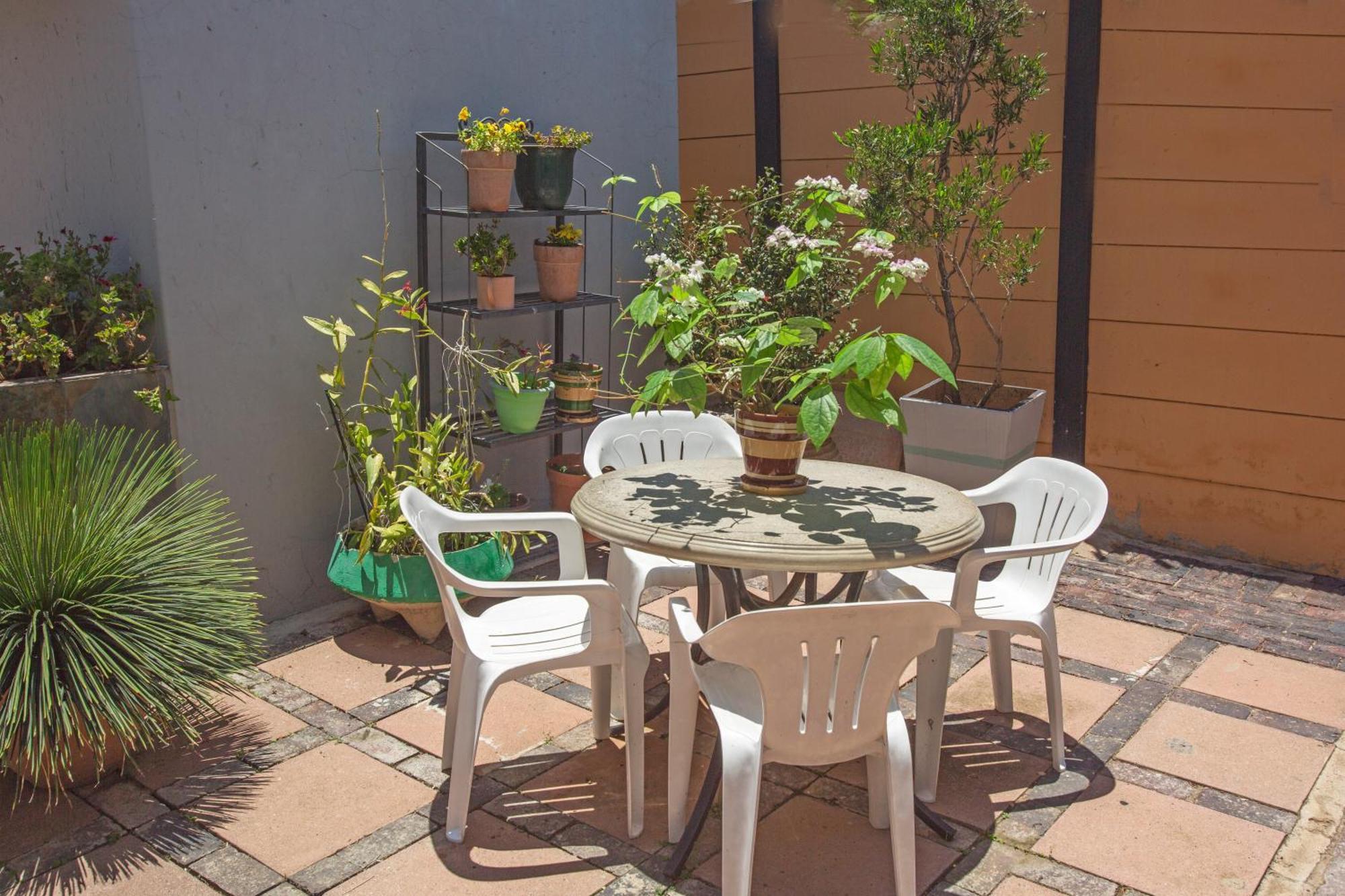 Spacious Garden * Johannesburg