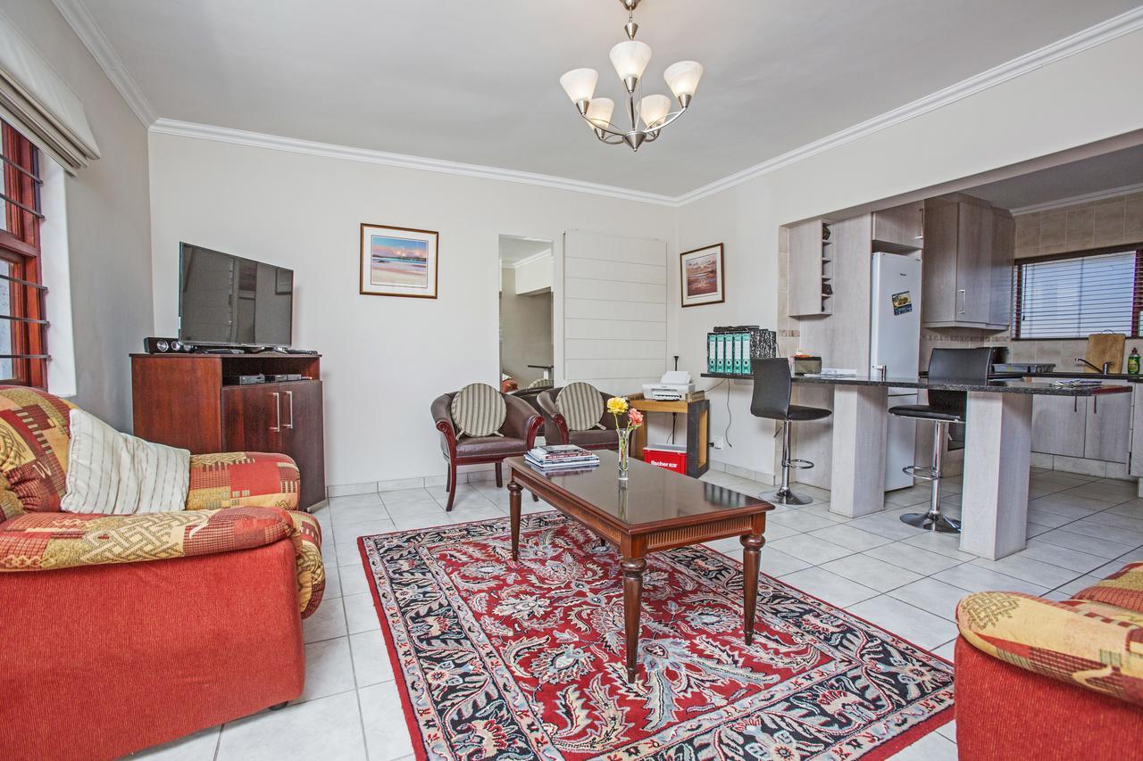 Chalet Spacious Garden *