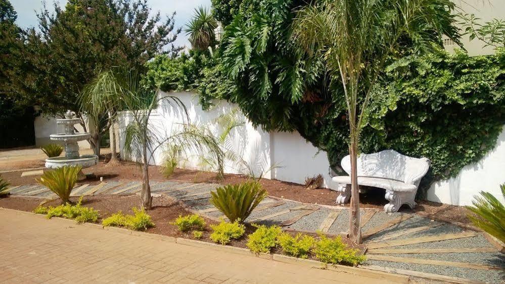Casa de hóspedes Thabong 4*