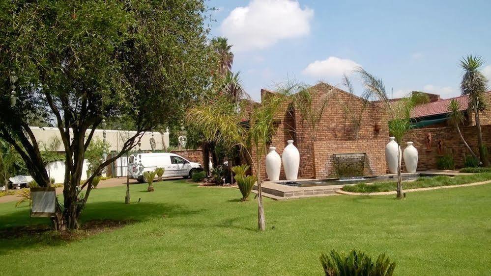 Casa de hóspedes Thabong 4*