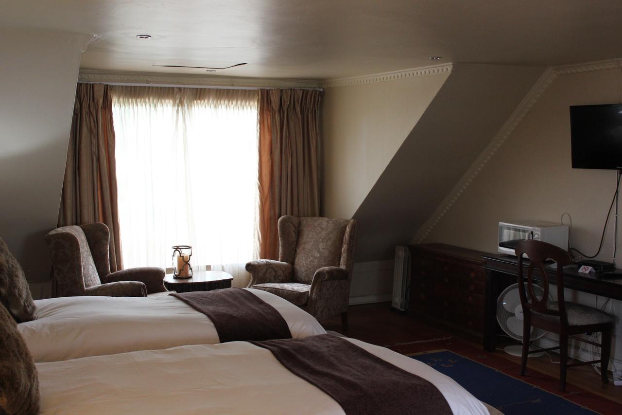 Abbotsford House 3*