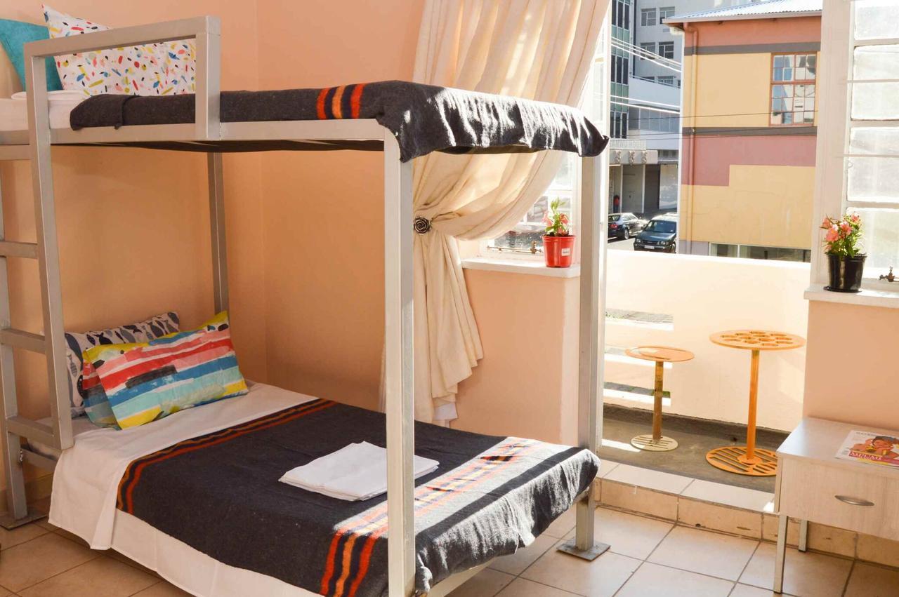 Urban Backpackers Albergue