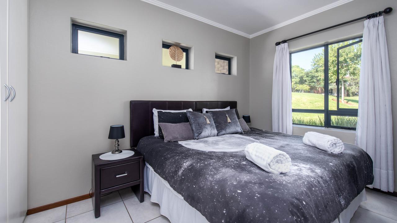 Jozistay @ Jackal Creek Apartamento Joanesburgo