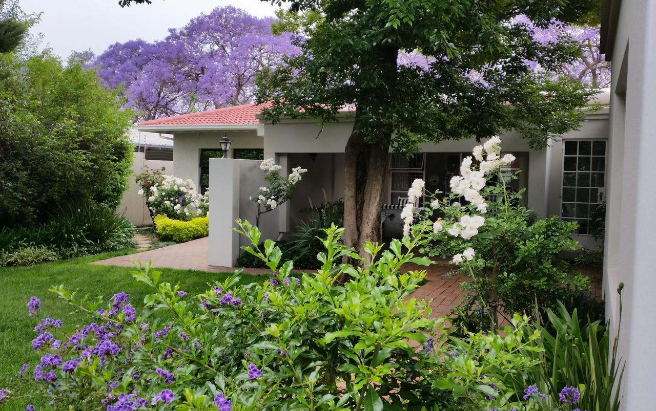 Rosebank By Claires 2*