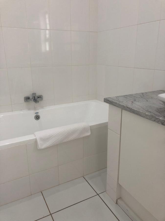 Apartment Rosebank New Ashford Executive Suites Johannesburg