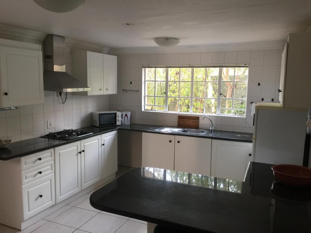 Summerview Guest Bed & Breakfast
