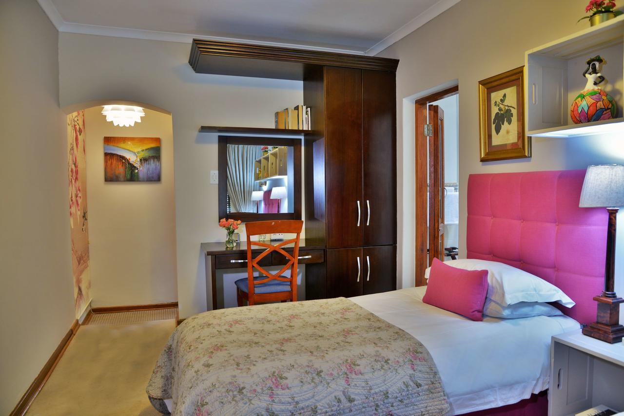 Guest house Bellgrove Sandton Johannesburg