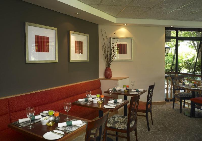 Garden Court Sandton Khách sạn Johannesburg