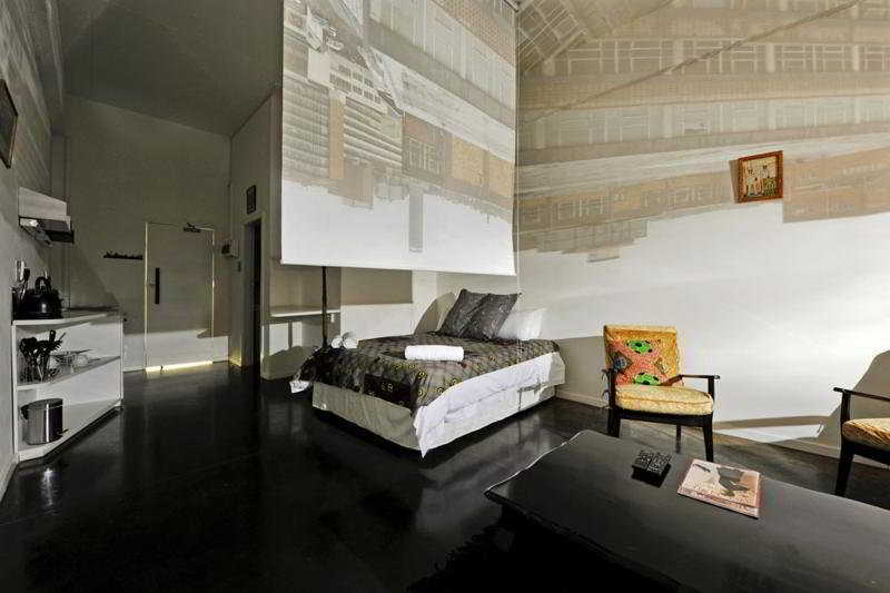 Main Street Life Aparthotel