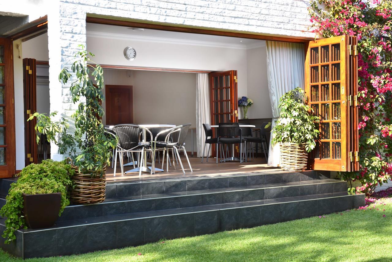 Bed & Breakfast Rivonia Premier 4*