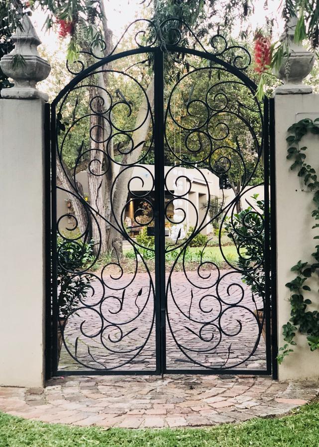 Bella B's Bed & Breakfast Johannesburg