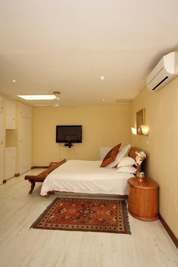 Annabel's Of Bryanston Bed & Breakfast