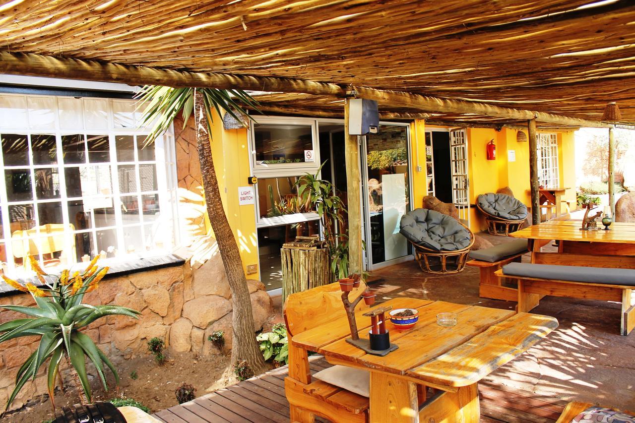 Flintstones Fourways Guest house 3*