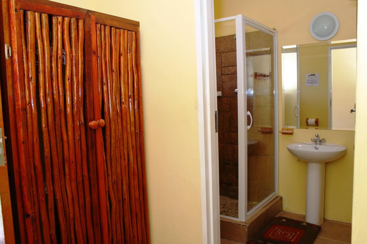 Flintstones Fourways 3*