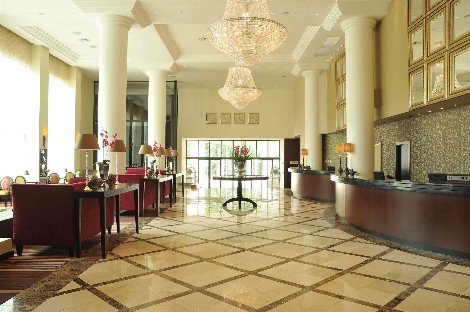 Khách sạn Southern Sun Sandton 4*