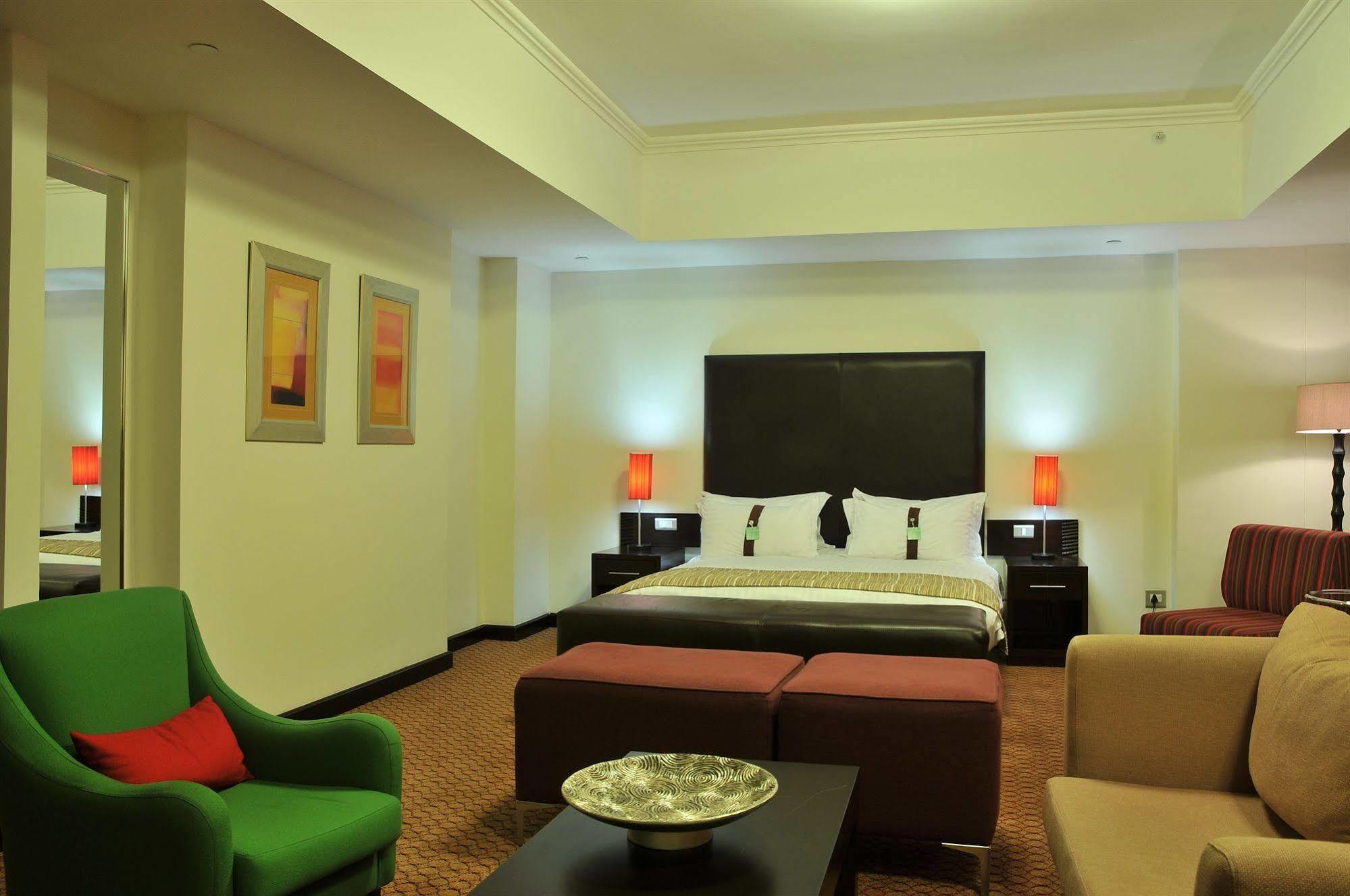 Khách sạn Southern Sun Sandton 4*