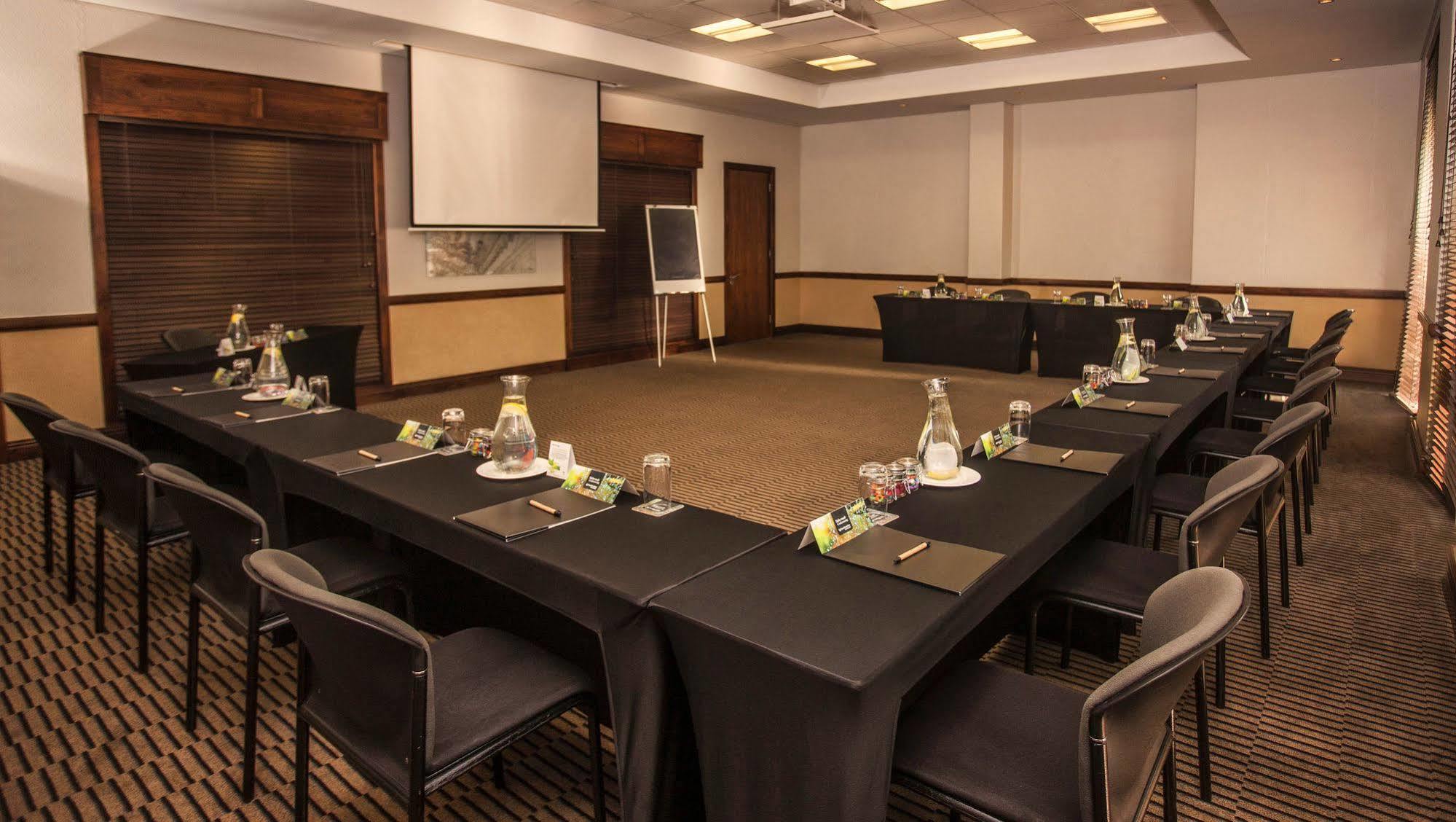 Hotel Pivot Montecasino Johannesburg
