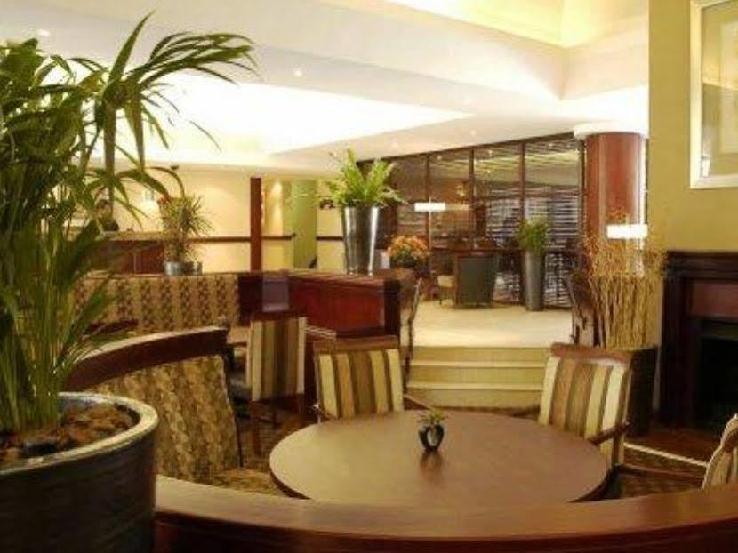 Bryanston 3*