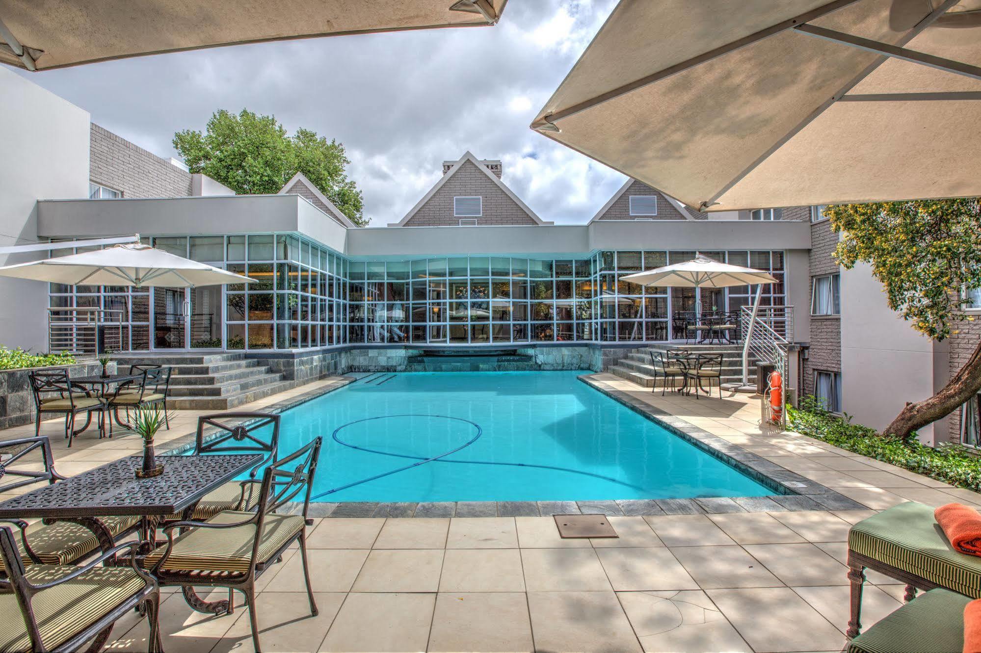 Bryanston Hotel