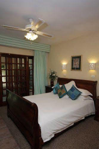 Annabel's Of Bryanston Bed & Breakfast