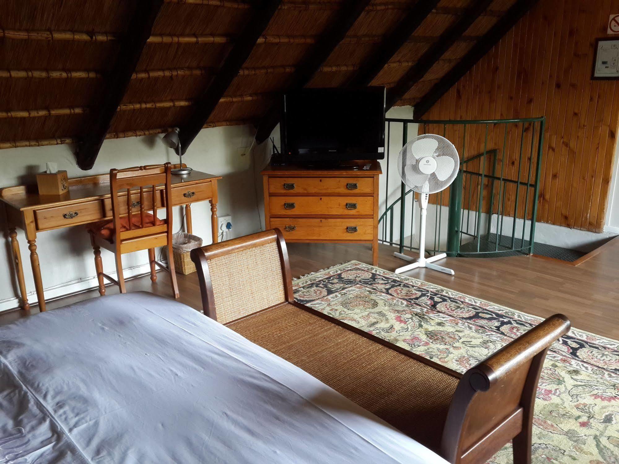 Thatchfoord Guest house