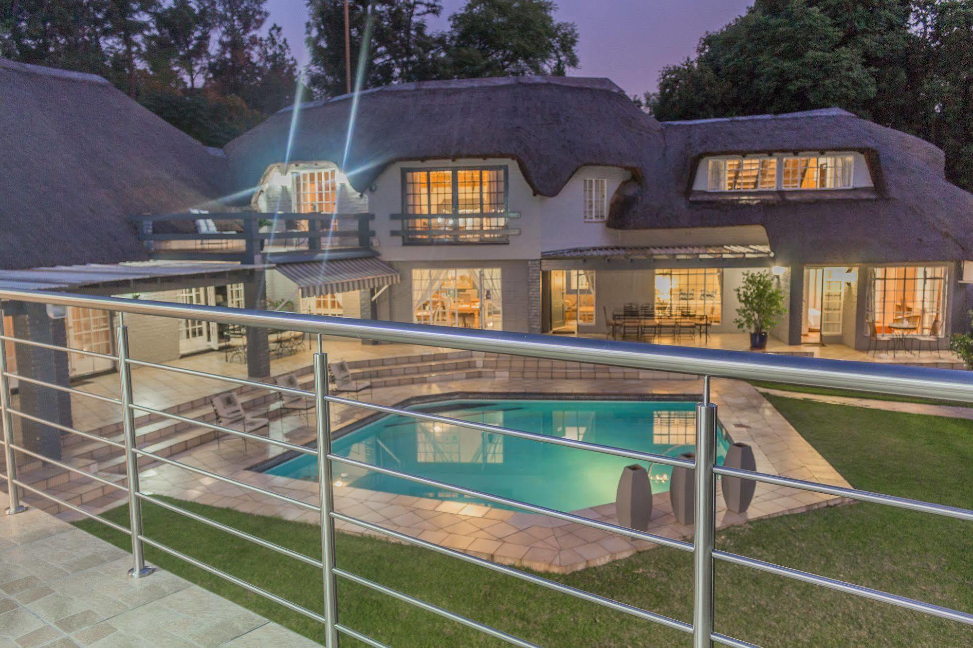 Guest house Thatchfoord 4*