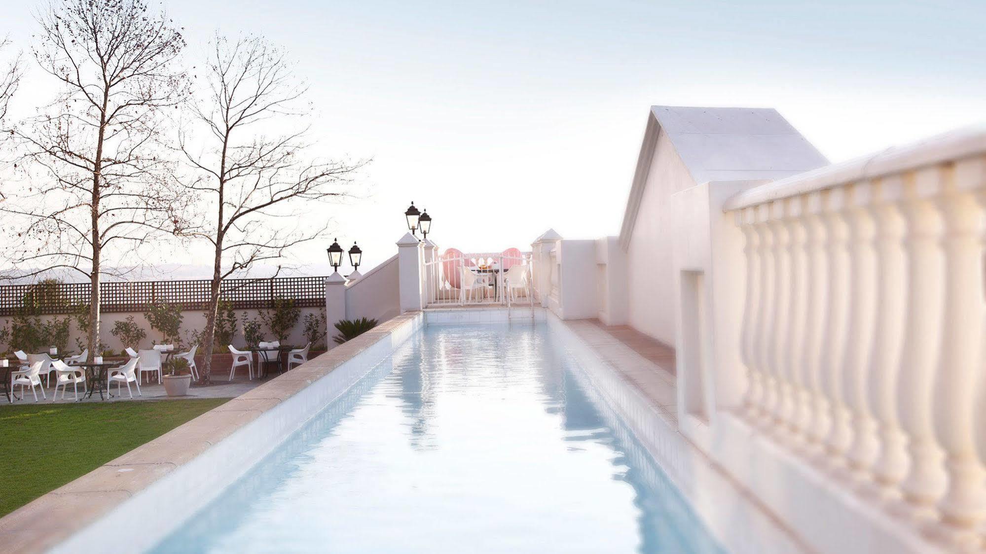 54 On Bath, Rosebank