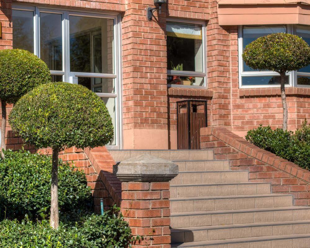 Road Rivonia Hotel Joanesburgo