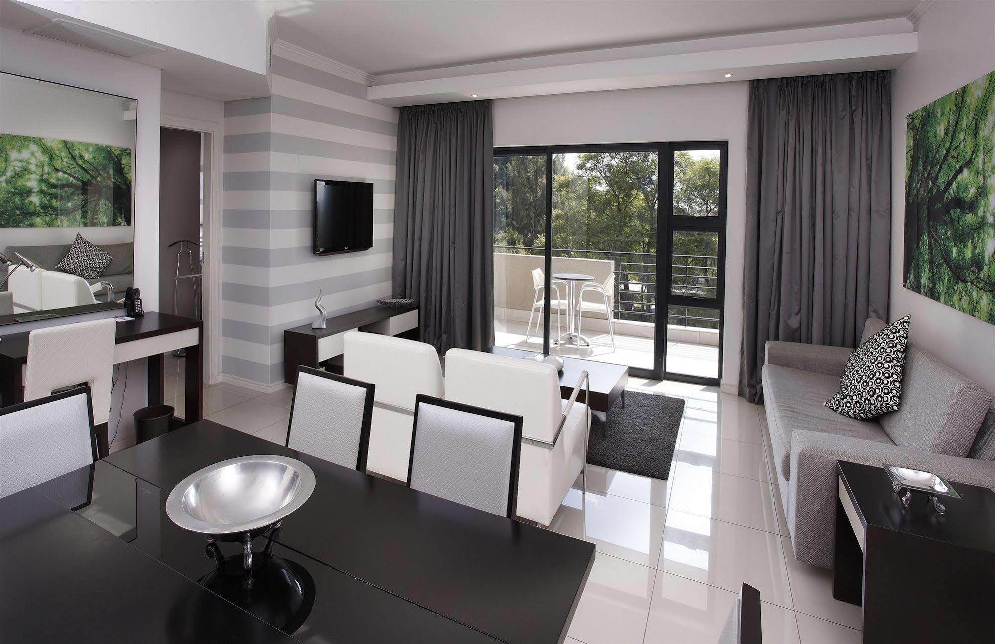 The Capital 20 West Apartment Johannesburg