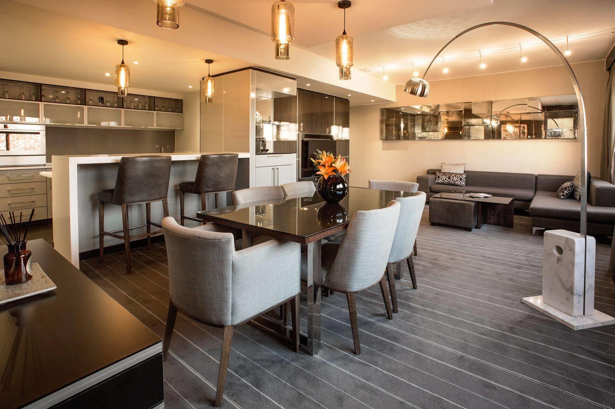 Southern Sun Grayston Sandton
