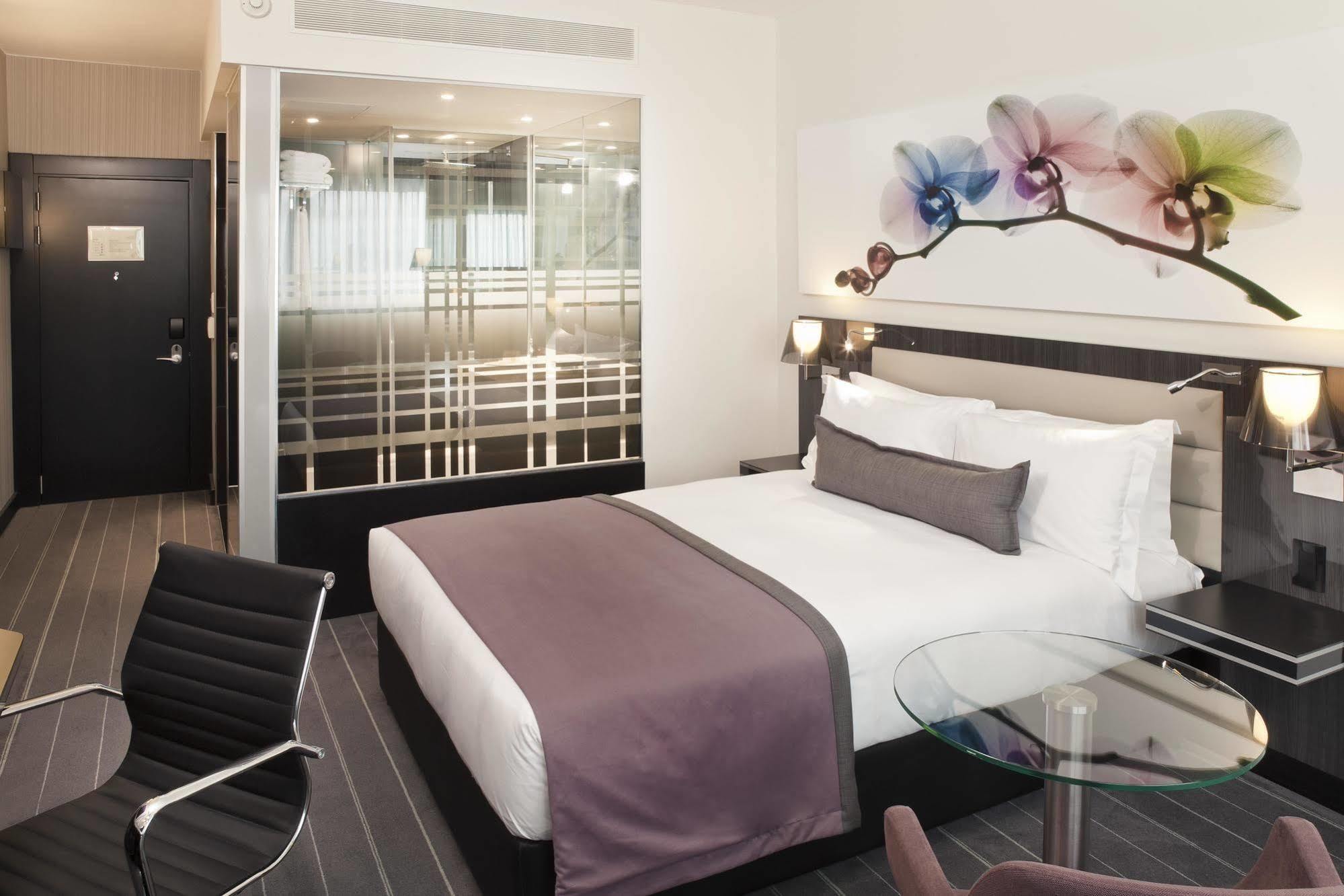 Southern Sun Grayston Sandton Hotel 4*