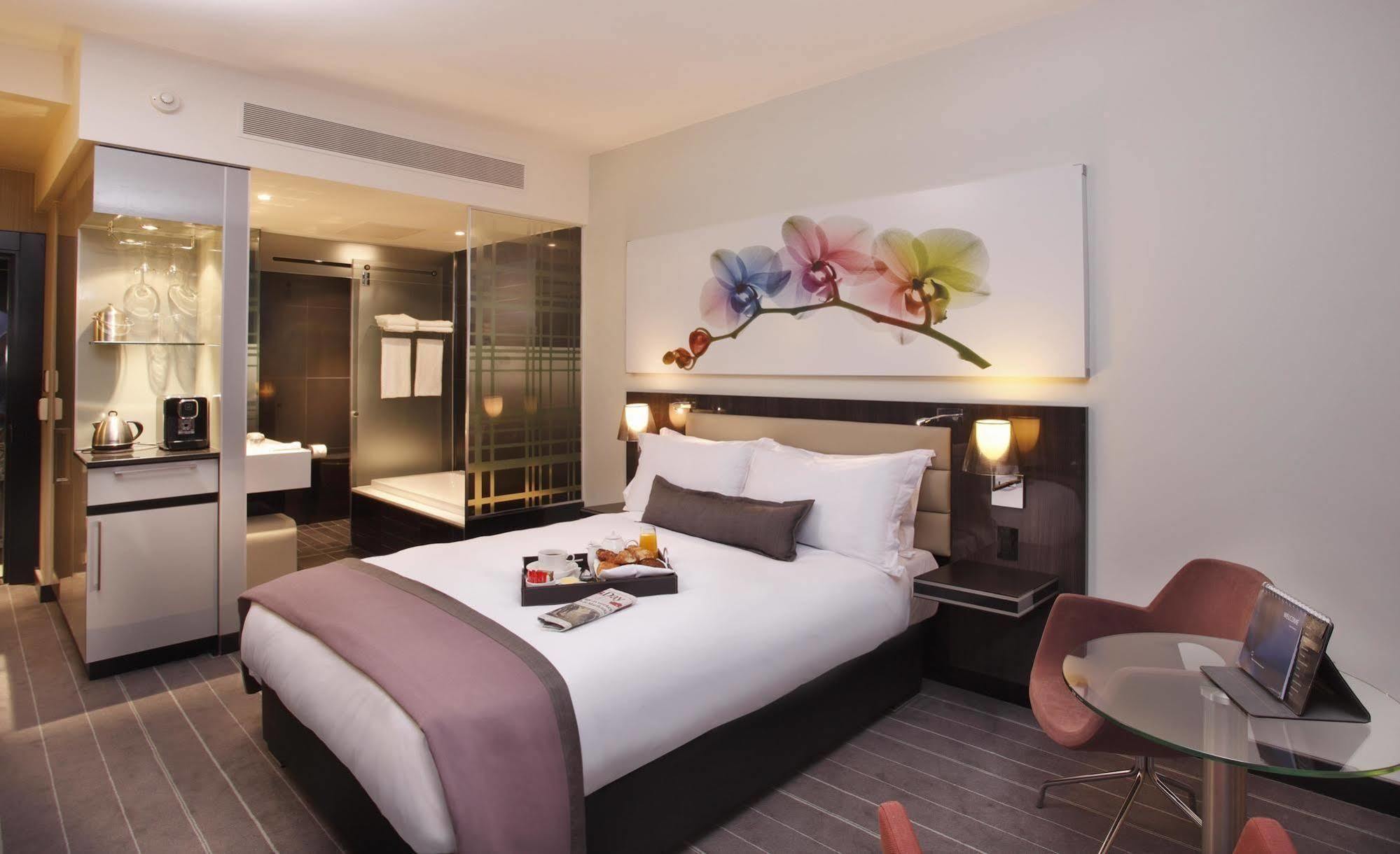 Hotel Southern Sun Grayston Sandton Johannesburg