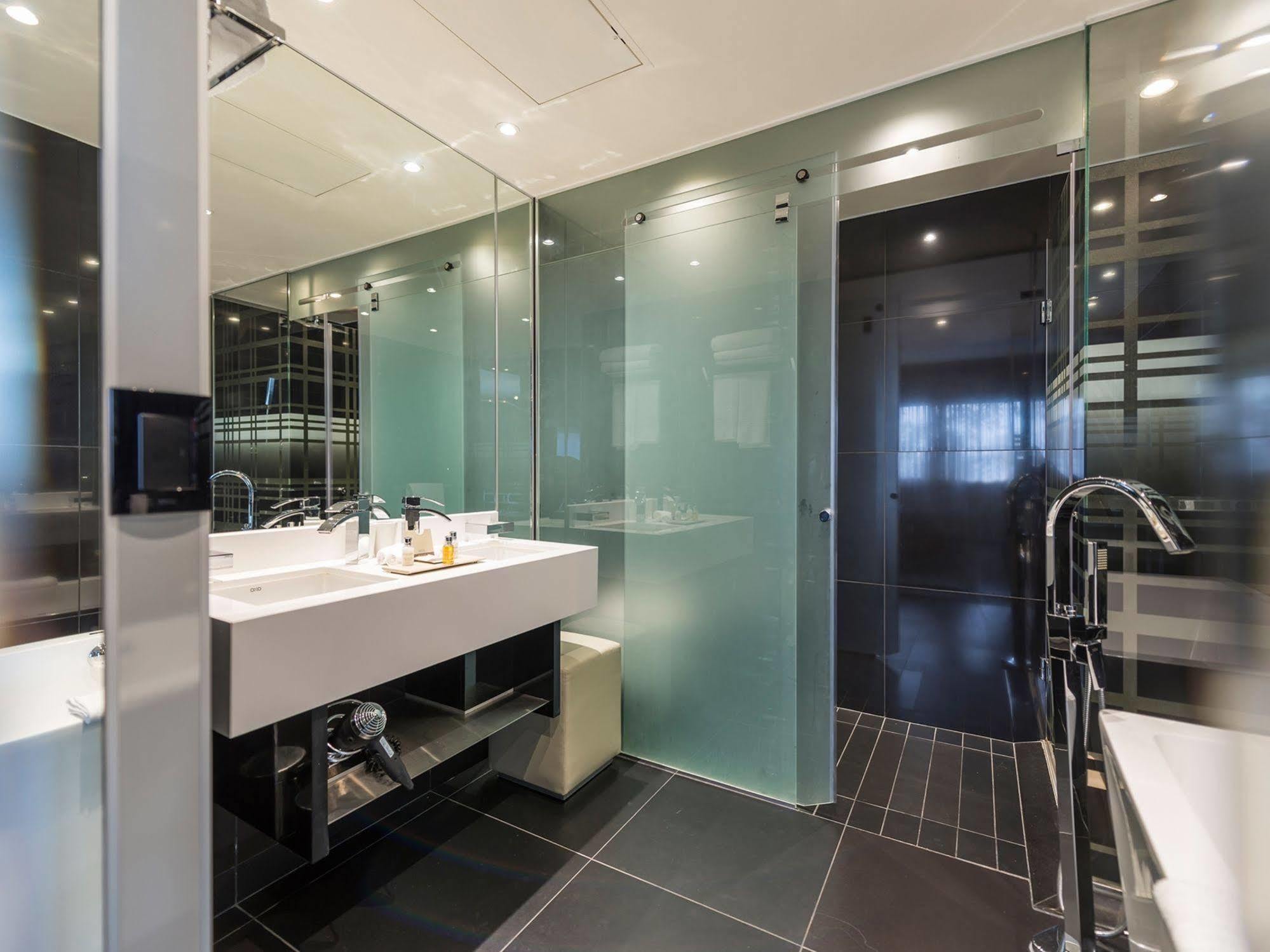 Hotel Southern Sun Grayston Sandton
