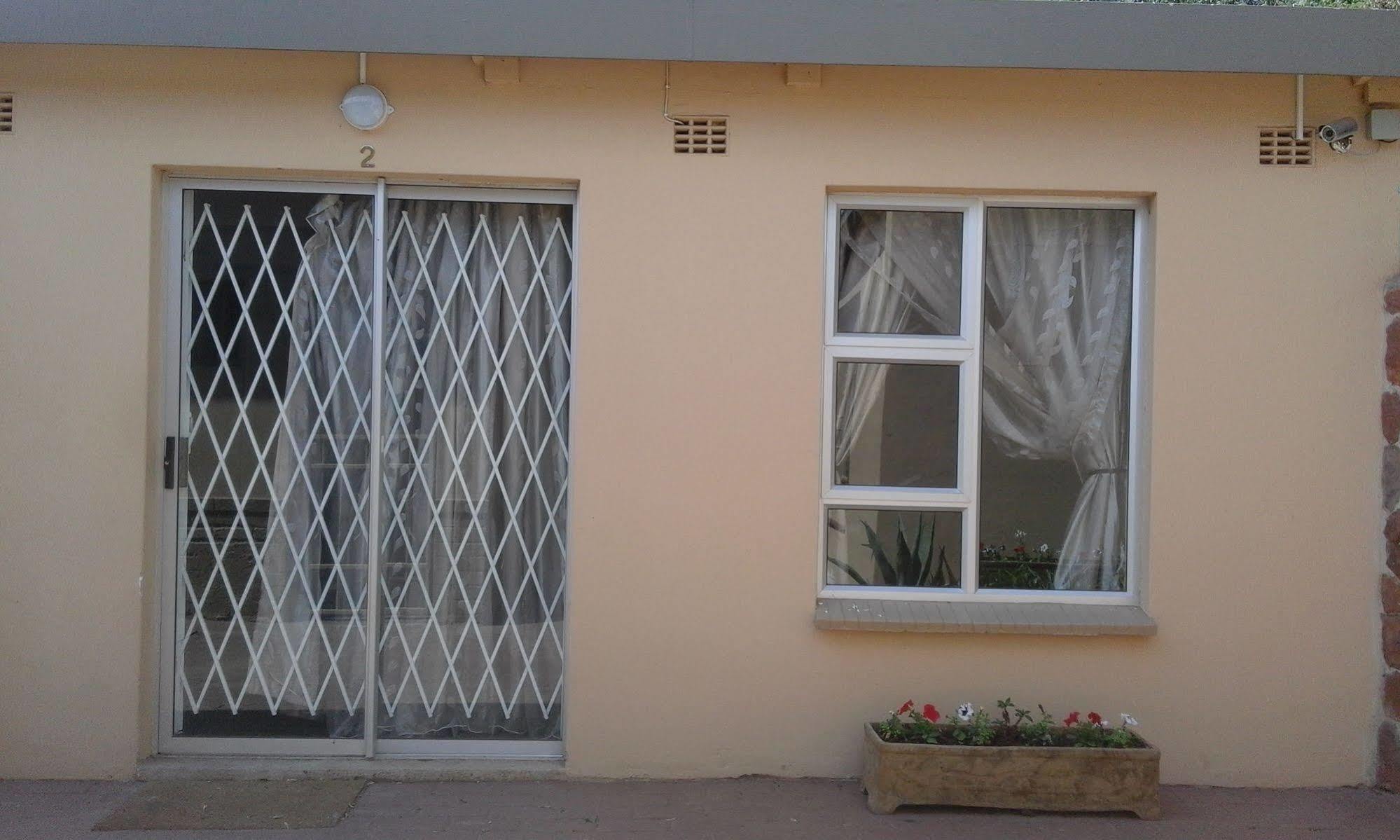Nhà khách Suburbian Johannesburg