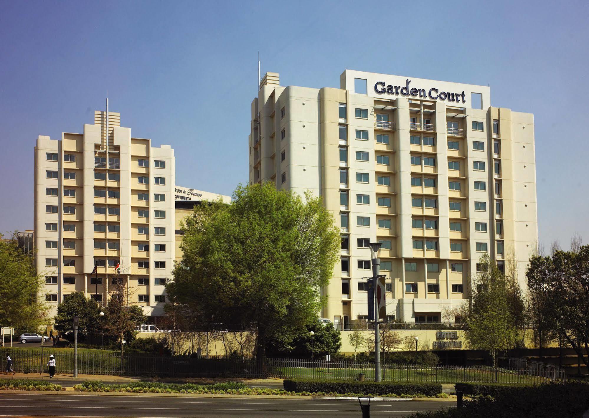 Hotel Garden Court Sandton 3*