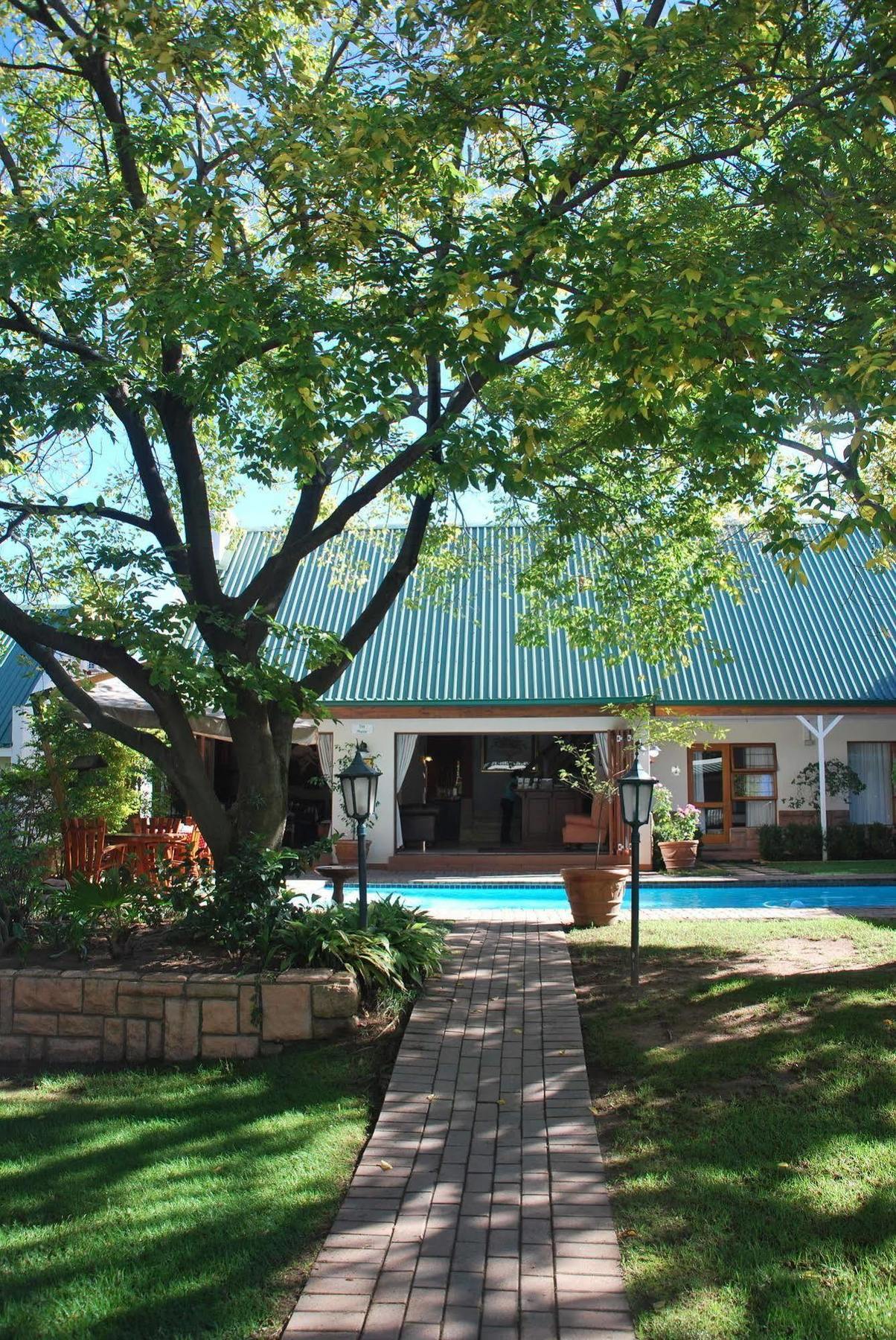 Sunninghill Guest Guest house 4*