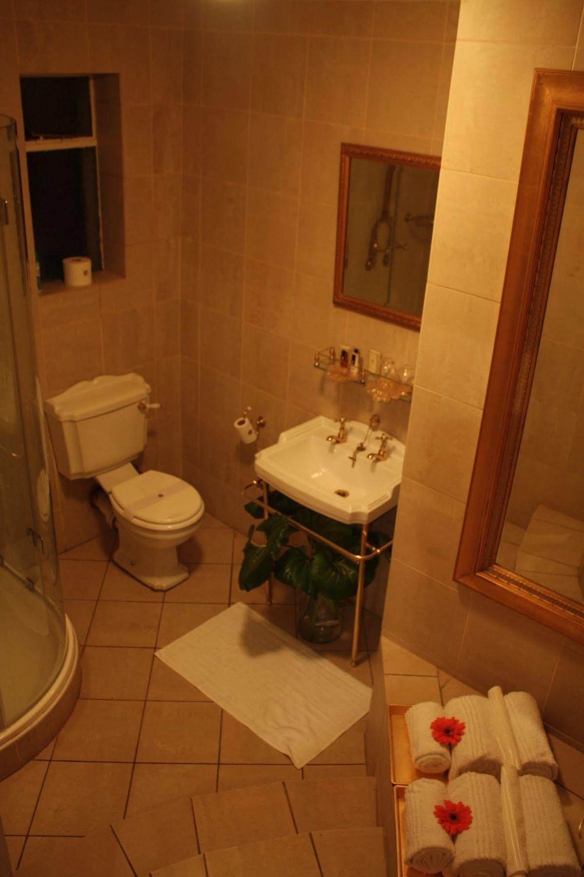 Northcliff Manor Nhà khách