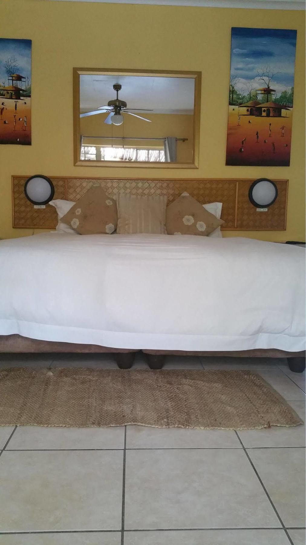 Guest house Flintstones Fourways 3*