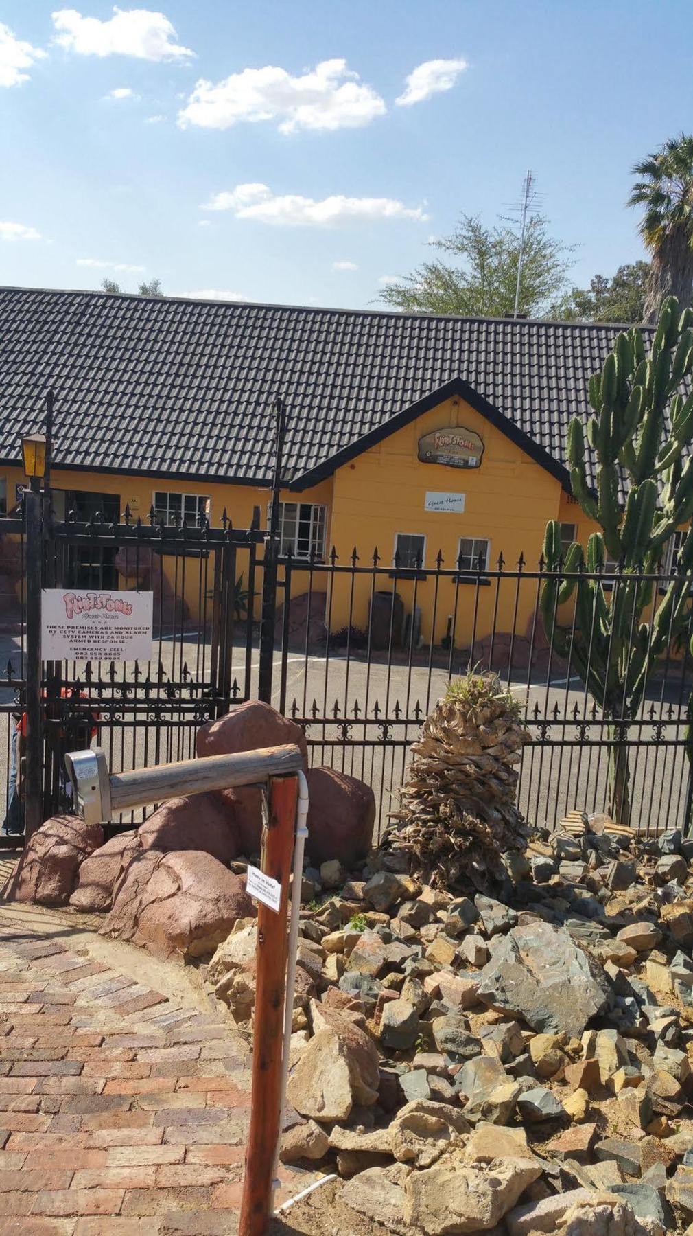 Flintstones Fourways 3*
