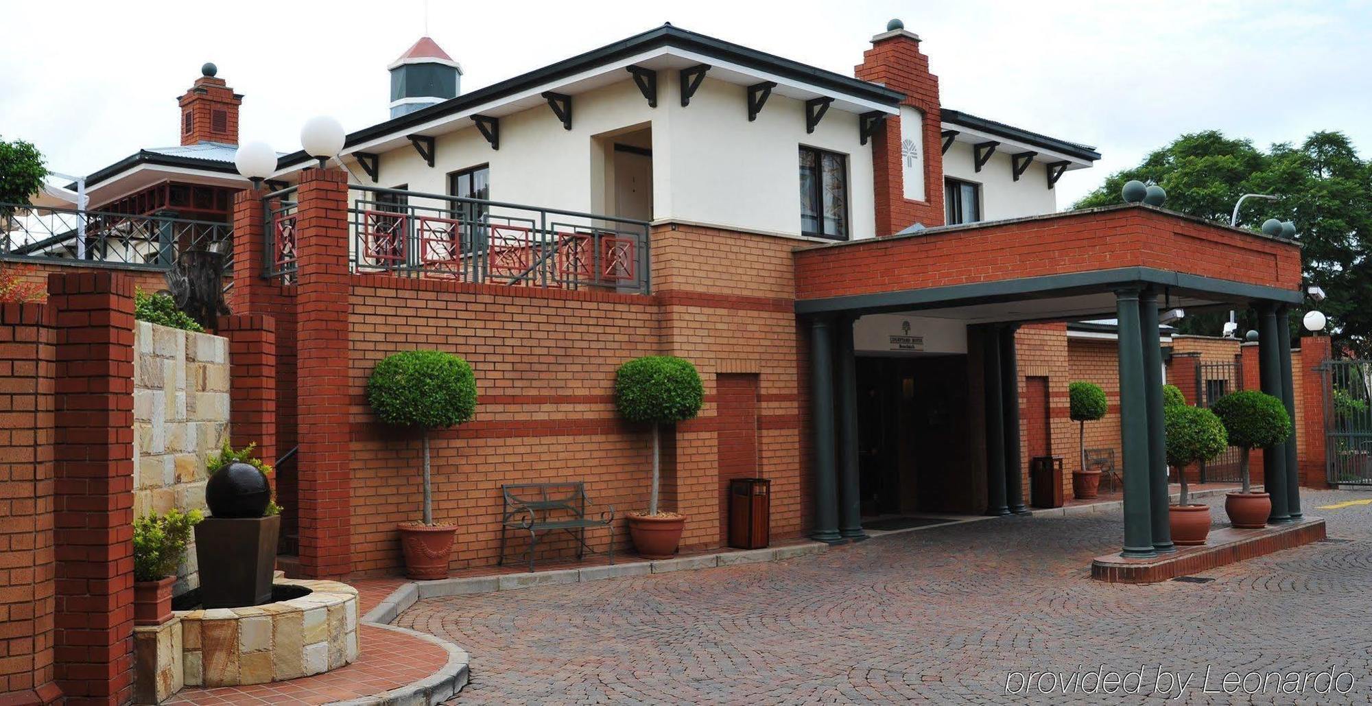 Courtyard Rosebank