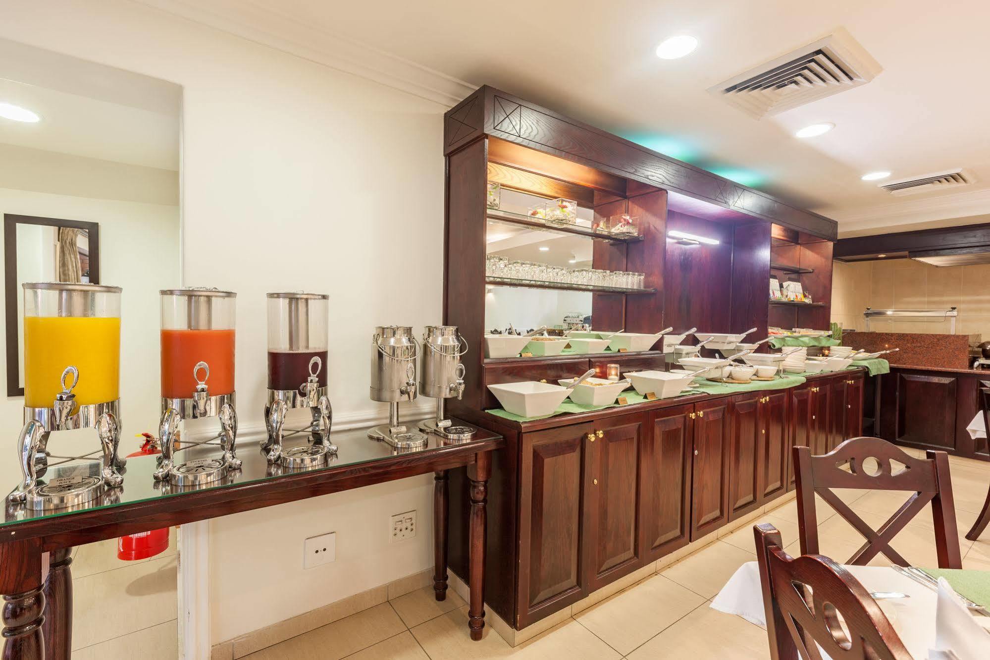 Hotel Courtyard Rosebank