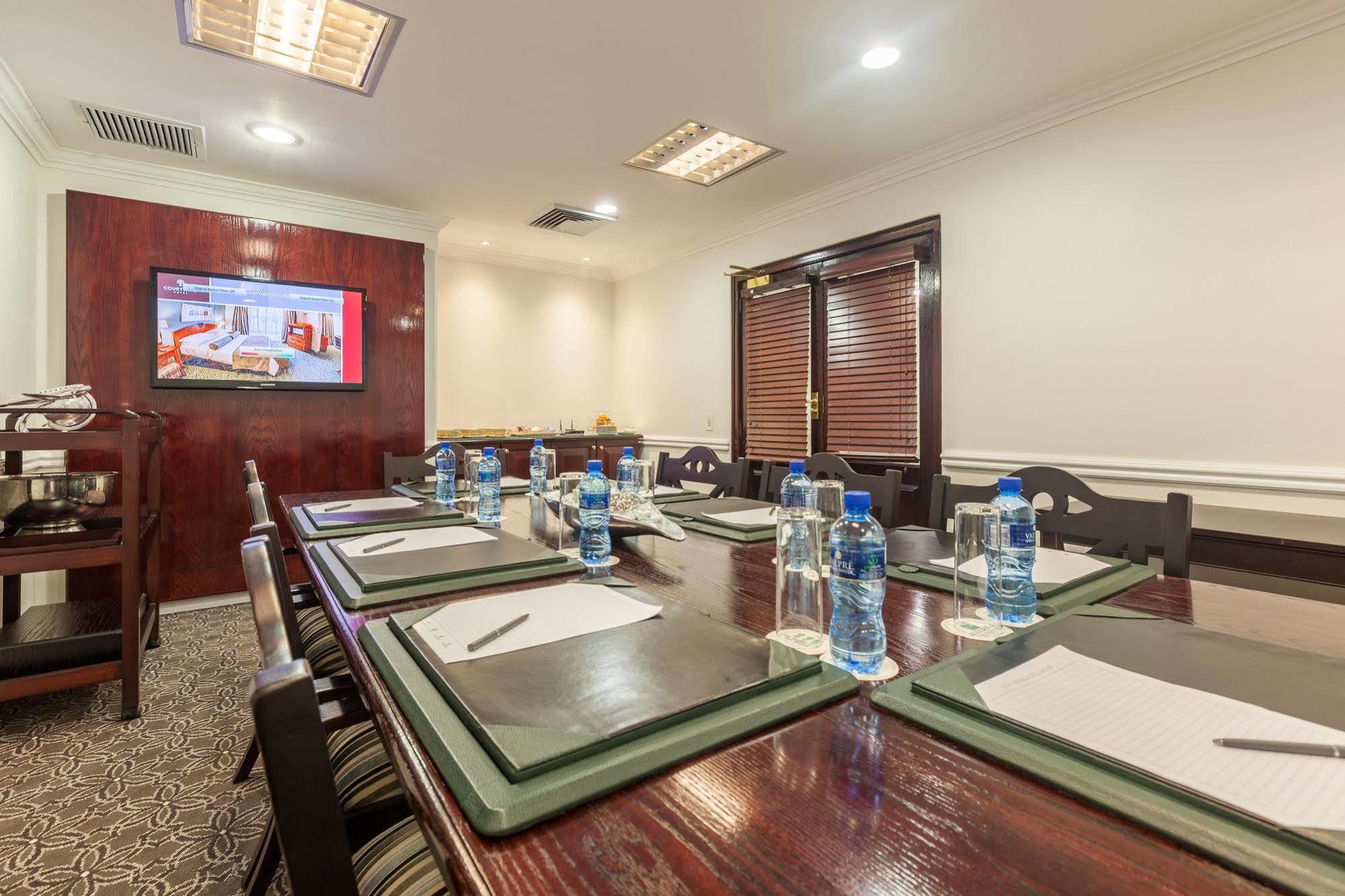 Hotel Courtyard Rosebank Johannesburg