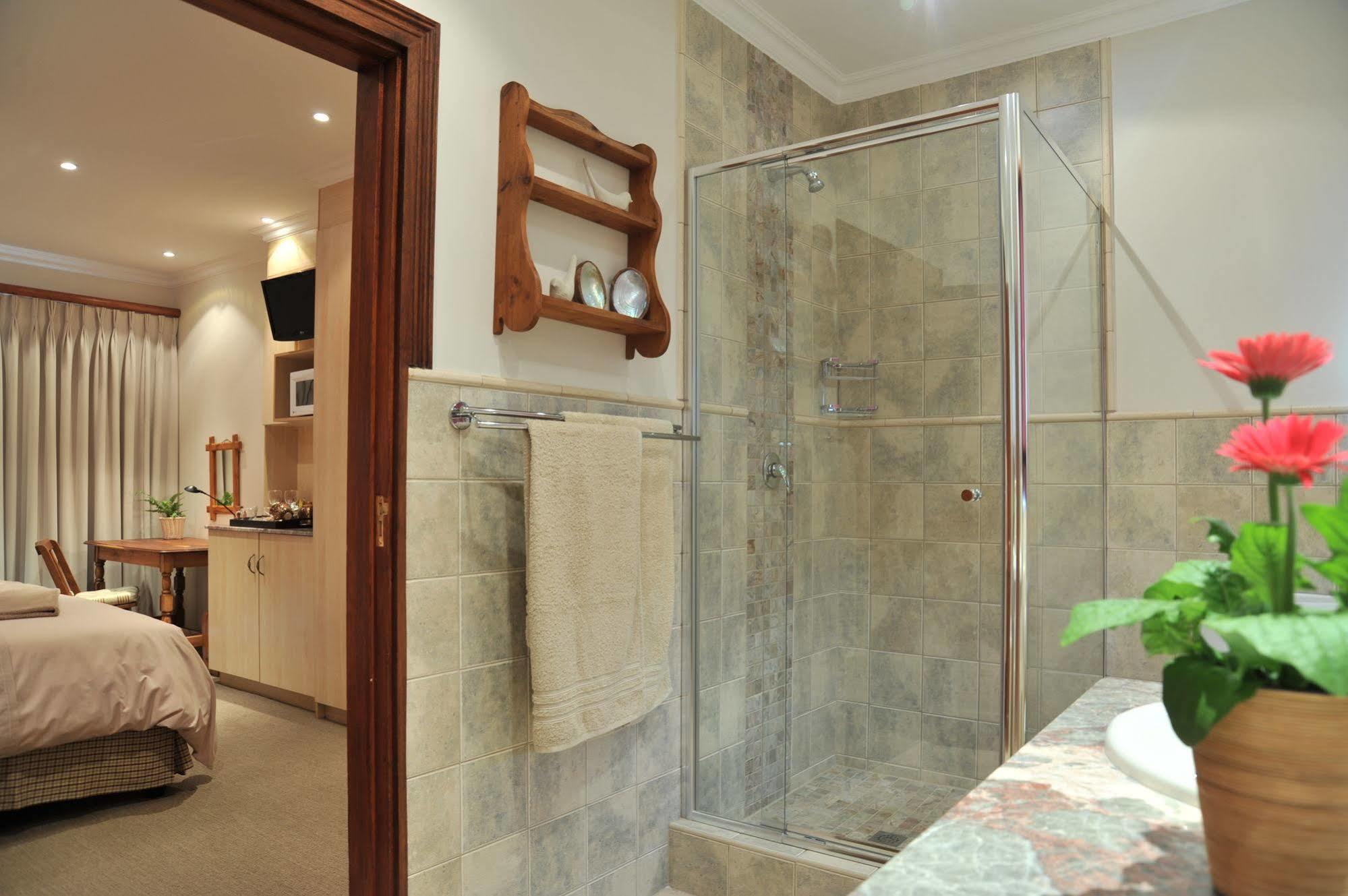 Claires Of Sandton Luxury Guest house