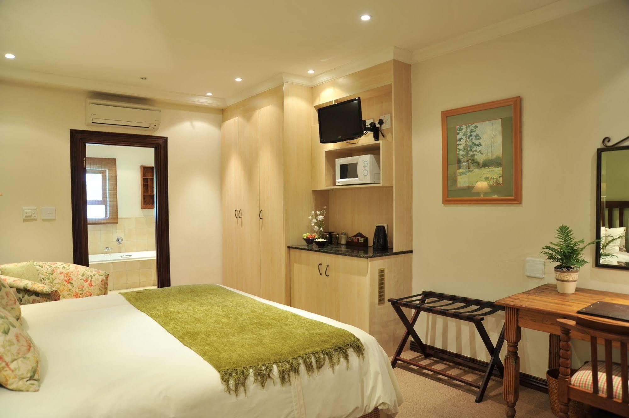 Claires Of Sandton Luxury Guest house