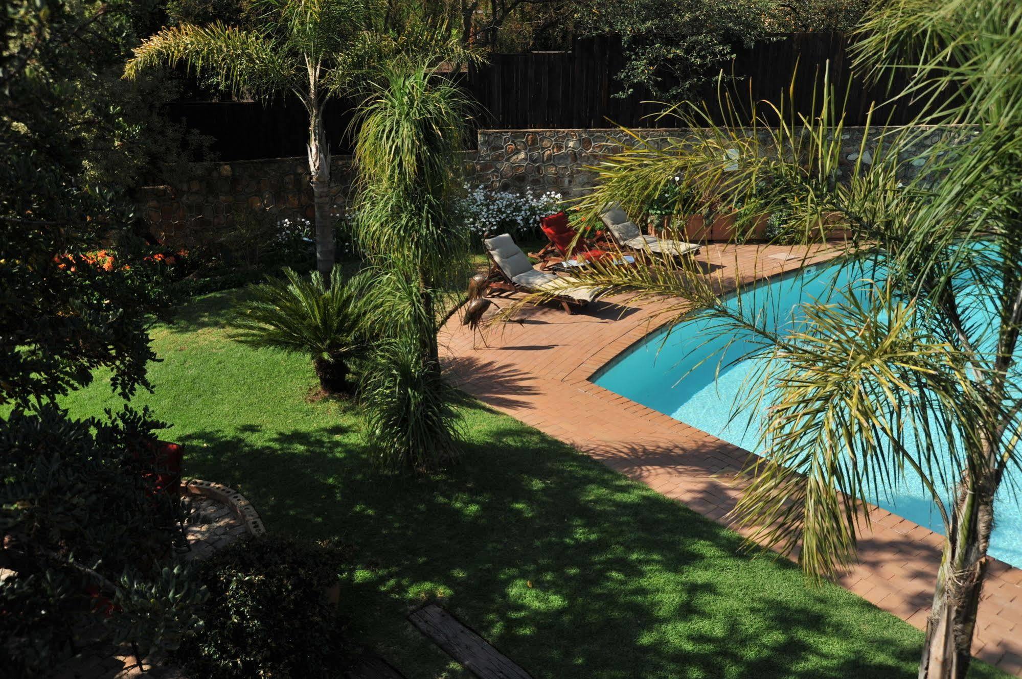 Guest house Claires Of Sandton Luxury