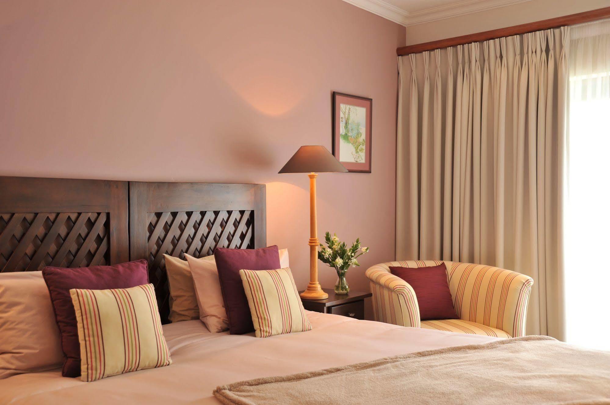 Guest house Claires Of Sandton Luxury 4*